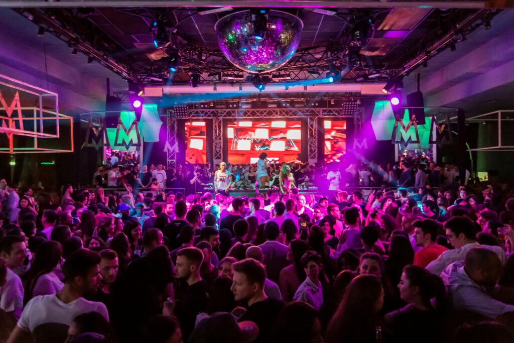 nightclub scene at all inclusive Cancun resort 